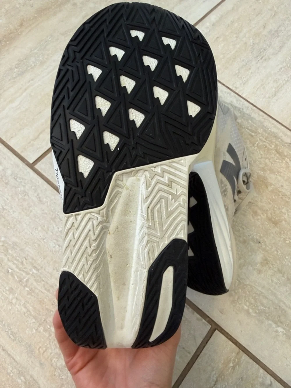 New Balance Fuelcell Rebel v5 running shoes - Picture 14 of 16